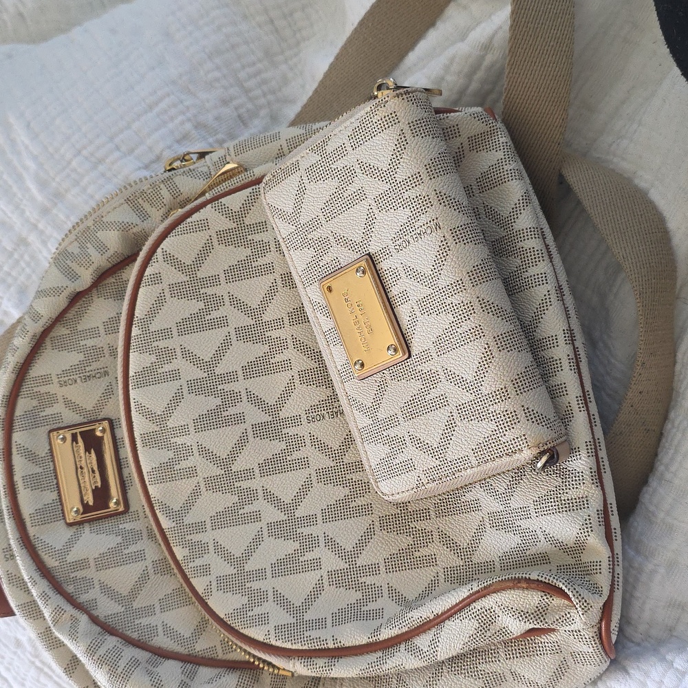 Michael Kors Monogram Cream and Tan Backpack PLUS Matching Wallet